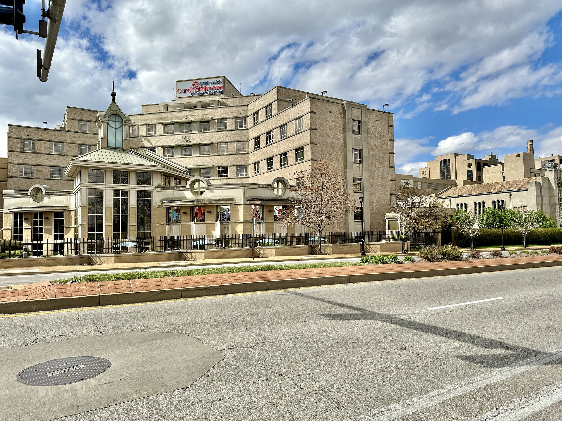 Asbestos Exposure at Cardinal Glennon Children's Hospital St. Louis — Missouri: Former Worker Claims