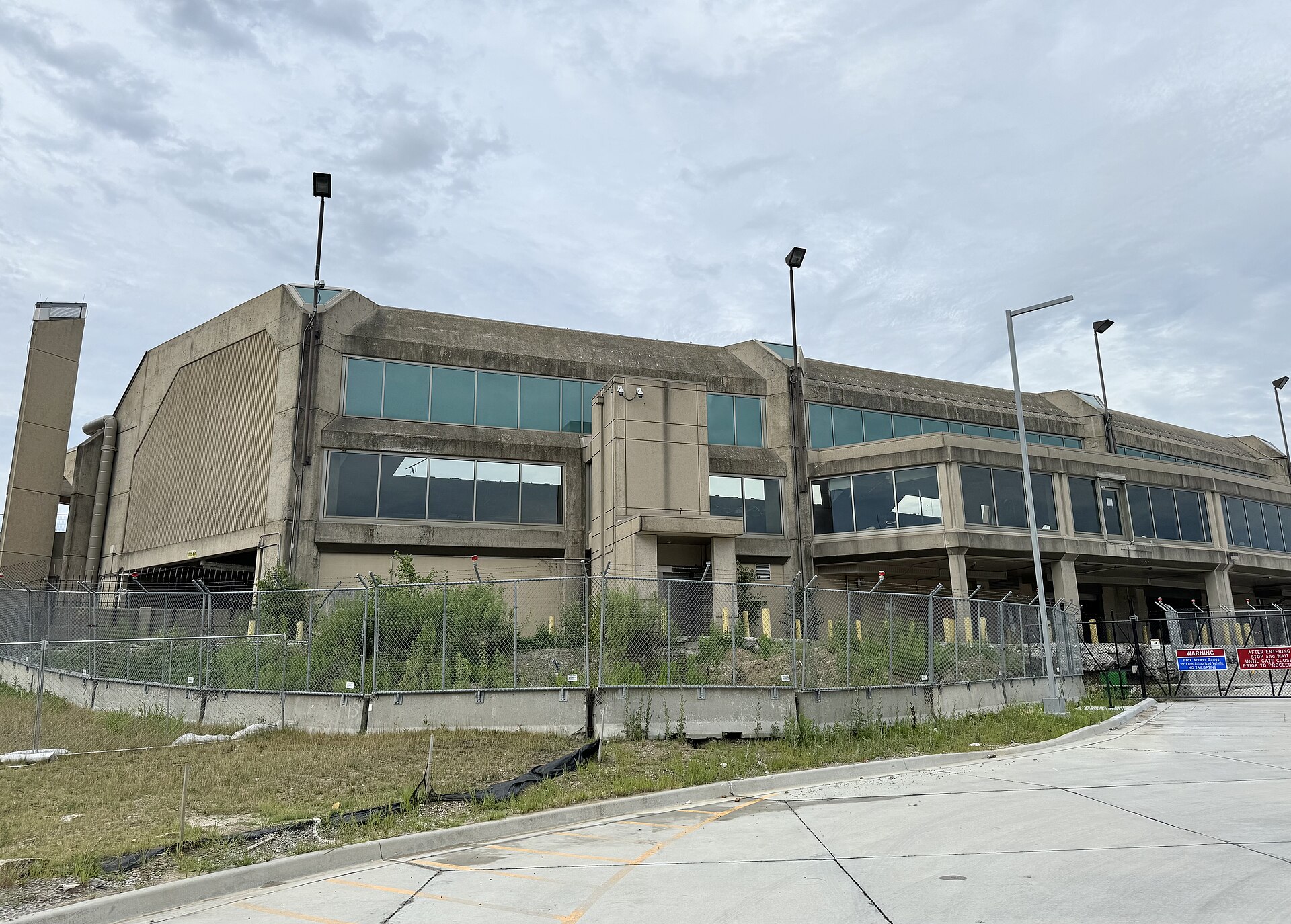 Asbestos Exposure at Kansas City International Airport terminal: Former Worker Claims