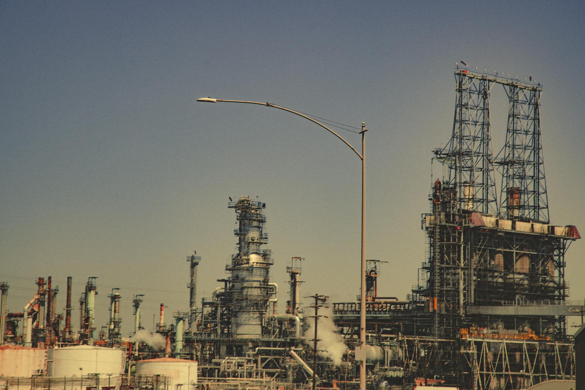Asbestos Exposure at Standard Oil / Amoco / BP Refinery, Sugar Creek, Missouri