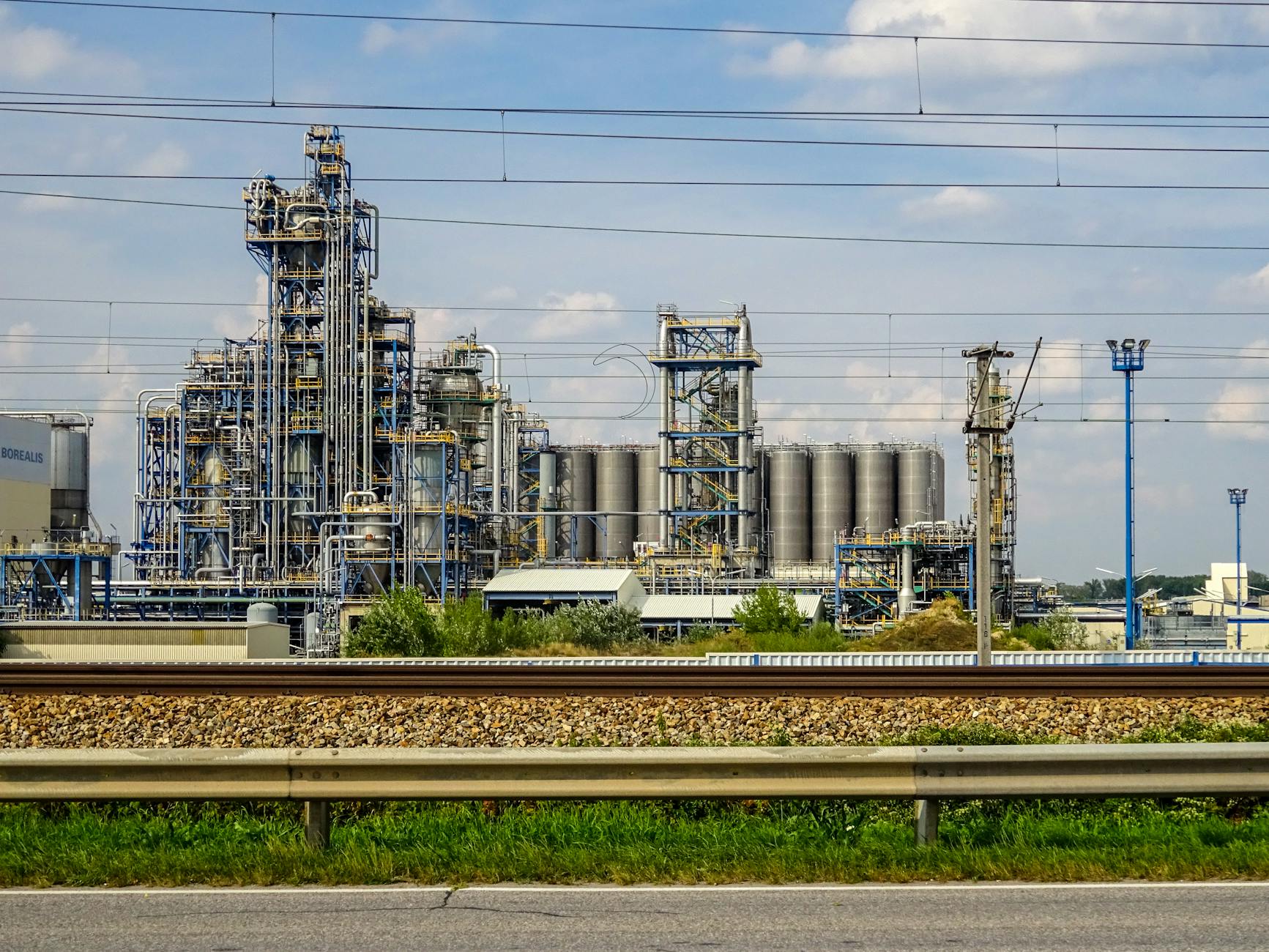 Asbestos Exposure at Western Electric's Hawthorne Works and Kansas City Facilities
